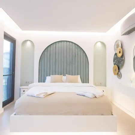 Villa Bling Excellence - Macthless With Indoor Swimpool In Hisaroenue