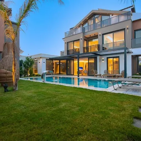 Bling Excellence - Macthless With Indoor Swimpool In Hisaroenue Fethiye