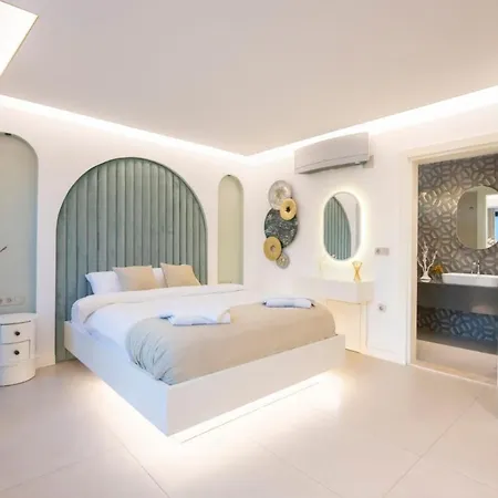 Bling Excellence - Macthless With Indoor Swimpool In Hisaroenue Villa *
