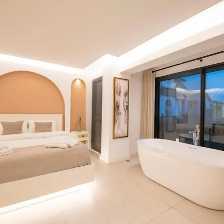 Bling Excellence - Macthless With Indoor Swimpool In Hisaroenue * Fethiye