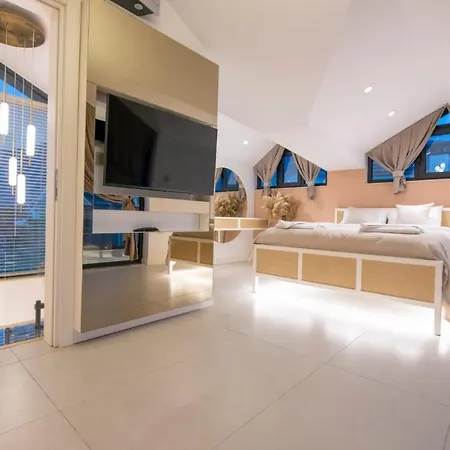 Bling Excellence - Macthless With Indoor Swimpool In Hisaroenue Villa Fethiye