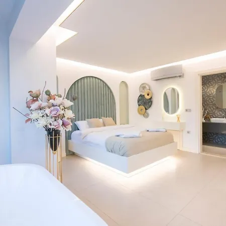 Villa Bling Excellence - Macthless With Indoor Swimpool In Hisaroenue *